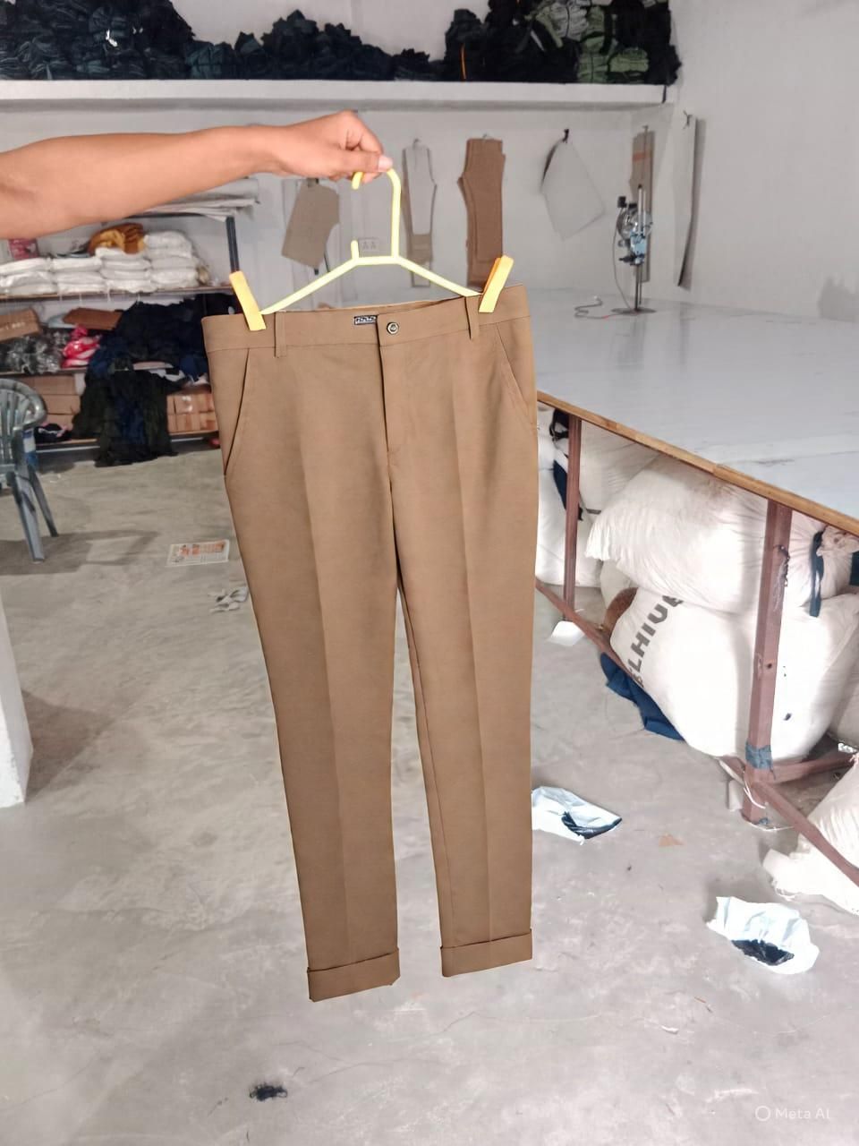 Men Regular Khaki Solid Chinos c5fu54-ny