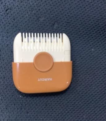 Two In One Hair Clipper And Hair Comb Portable Hair Trimming Tool c5fu54-ny