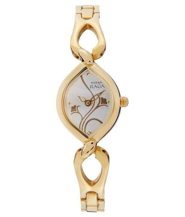 Titan Analog Silver Dial Women's Watch c5fu54-ny