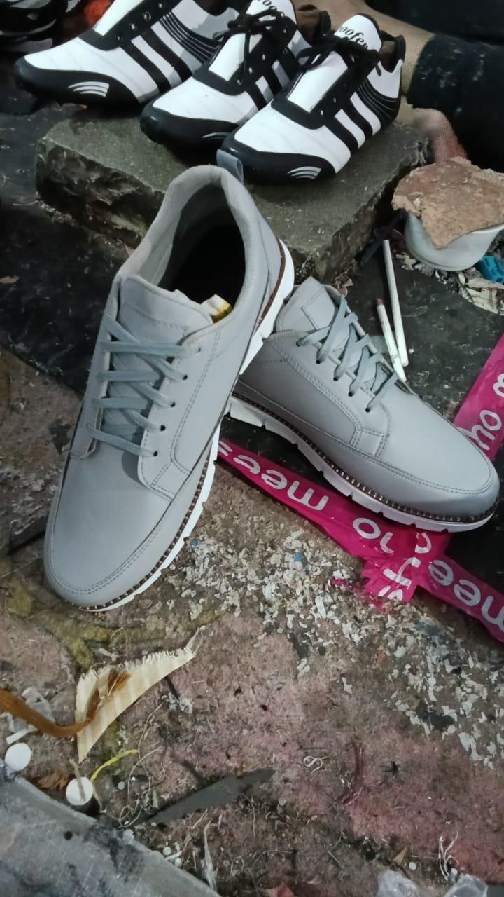 Ultra-Comfy Soft Sole Sneakers for Men c5fu54-ny